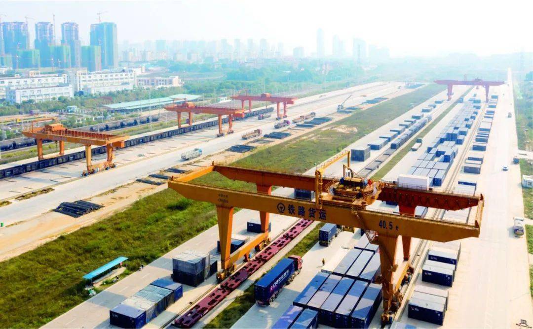 南寧國際鐵路貨運(yùn)越南專線南寧國際鐵路貨運(yùn)越南專線電話