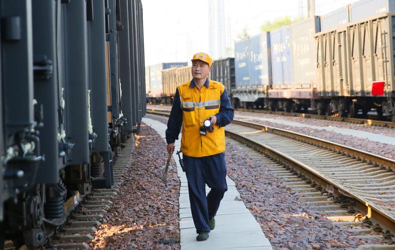 貨運列車 電力貨運列車 電力設計規(guī)范