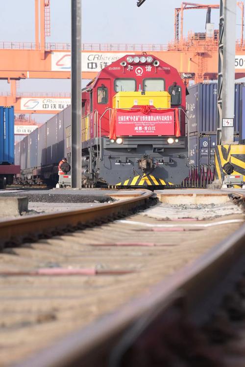 自動貨運(yùn)列車自動貨運(yùn)列車圖片